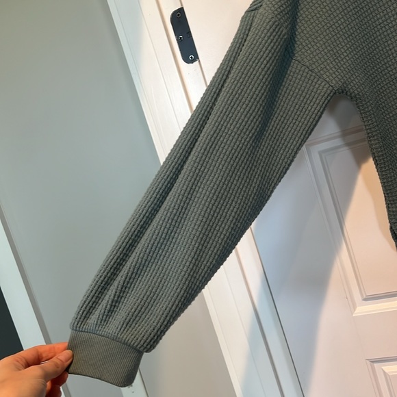 Madewell Waffle Knit Side Split Top - Picture 5 of 6